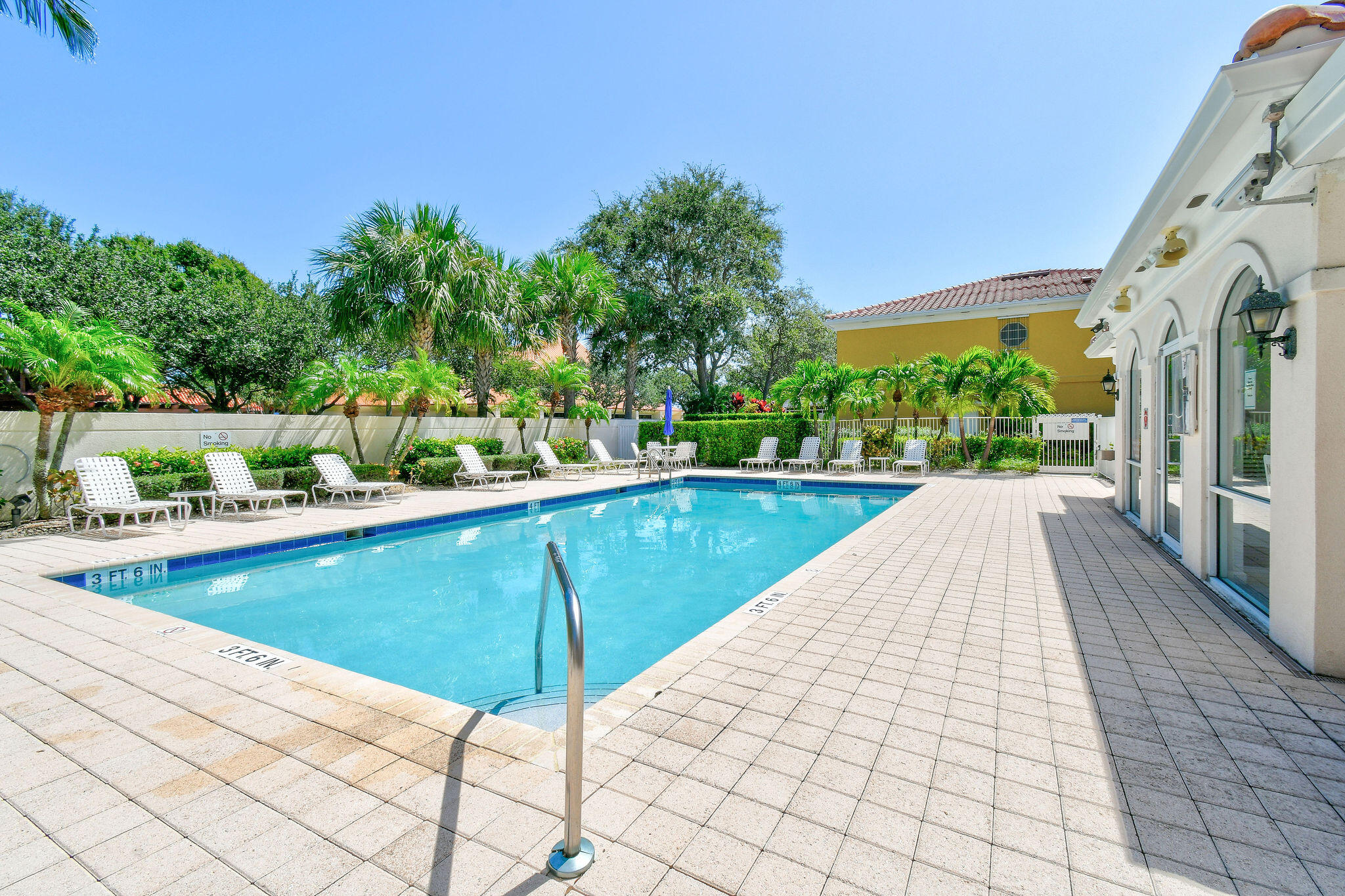 59 Live Oak Circle Tequesta, FL 33469 - Photo 31 of 35 59LiveOakCircle(61)Pool