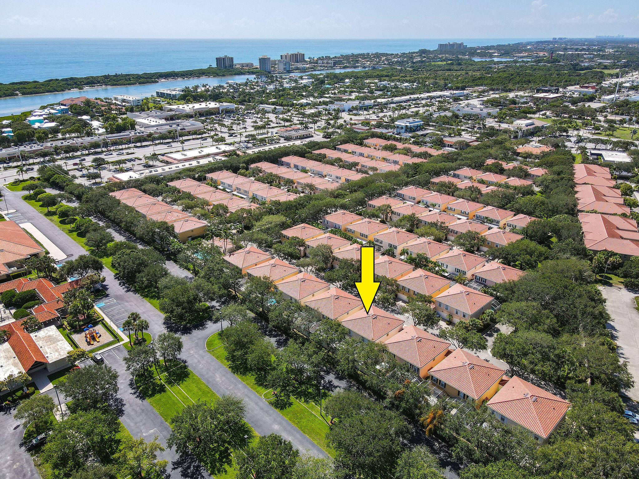 59 Live Oak Circle Tequesta, FL 33469 - Photo 33 of 35 59LiveOakCirAerials(16)a 3 ocean