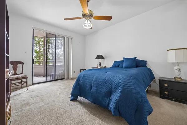 $200,000 | 5200 Weslayan Street, Unit 204, Houston, TX 77005