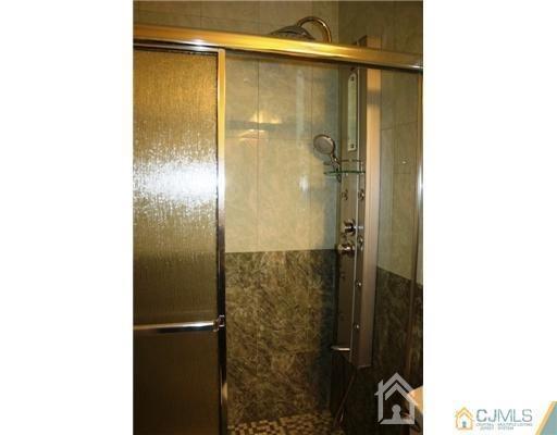 51 Rice Run East Brunswick, NJ 08816 - Photo 7 of 14 Gallery Image 7