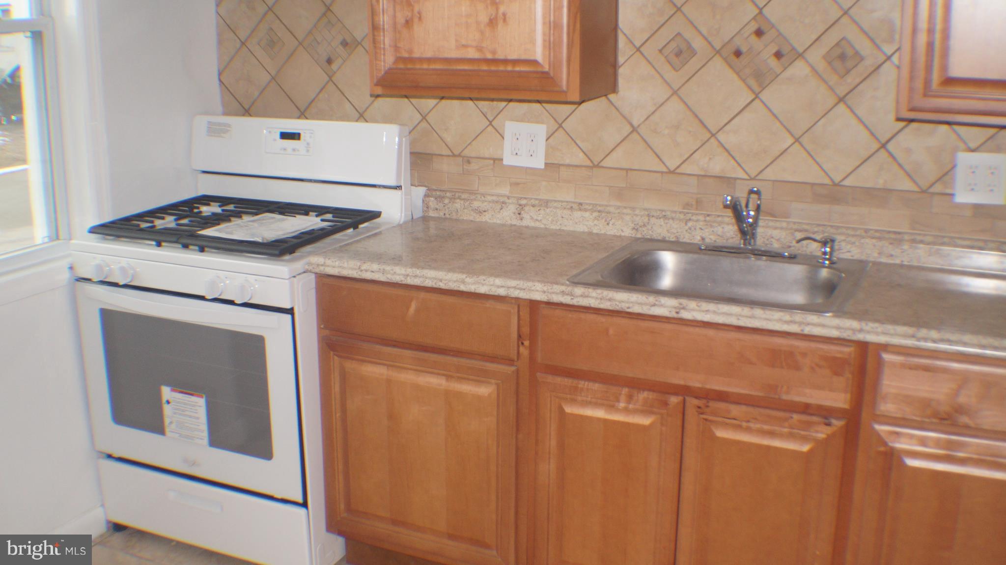 714 Columbus Court Wallingford, PA 19086 - Photo 2 of 8 Kitchen-1