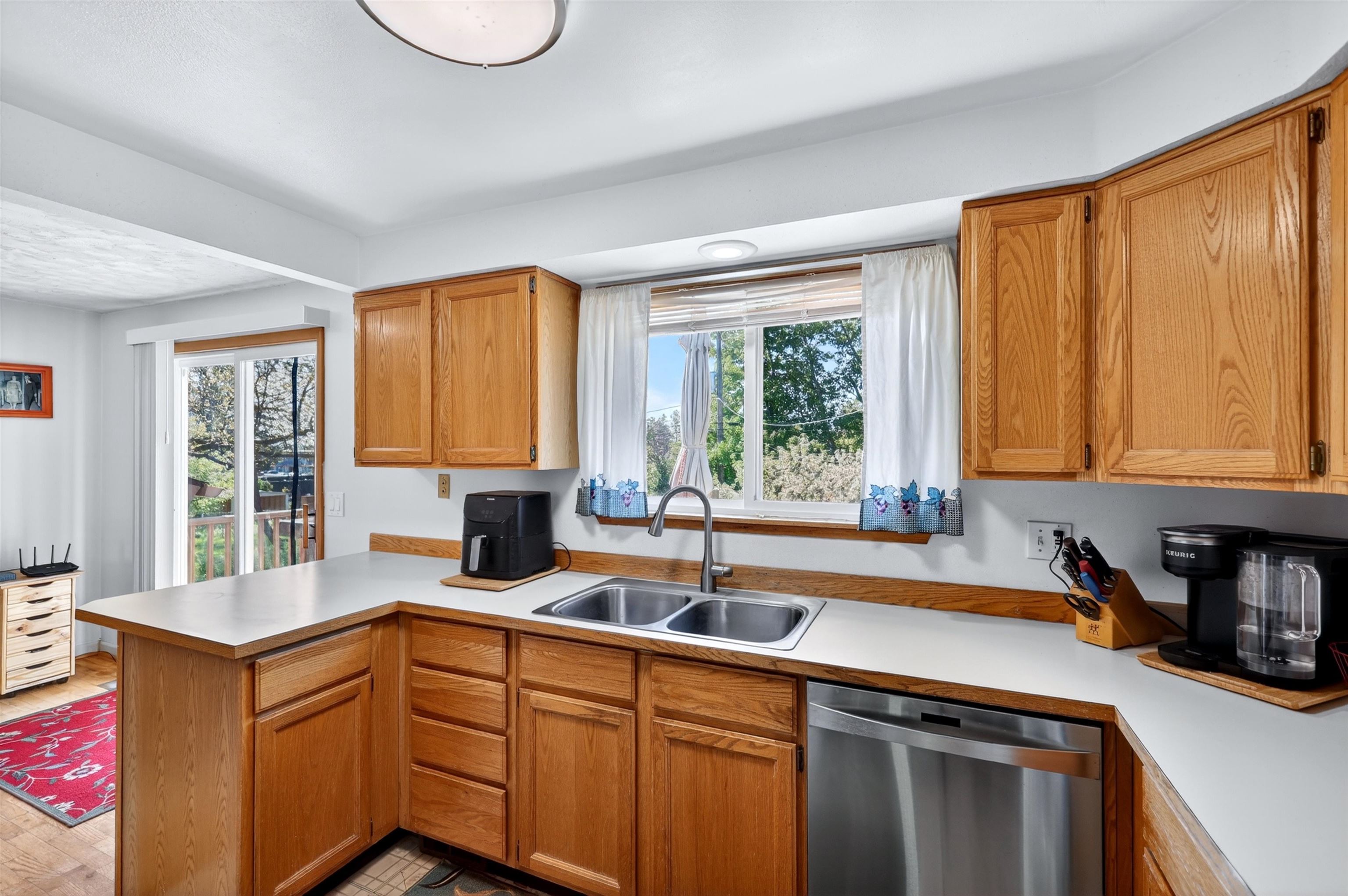 809 Villard Street Cheney, WA 99004 - Photo 3 of 50
