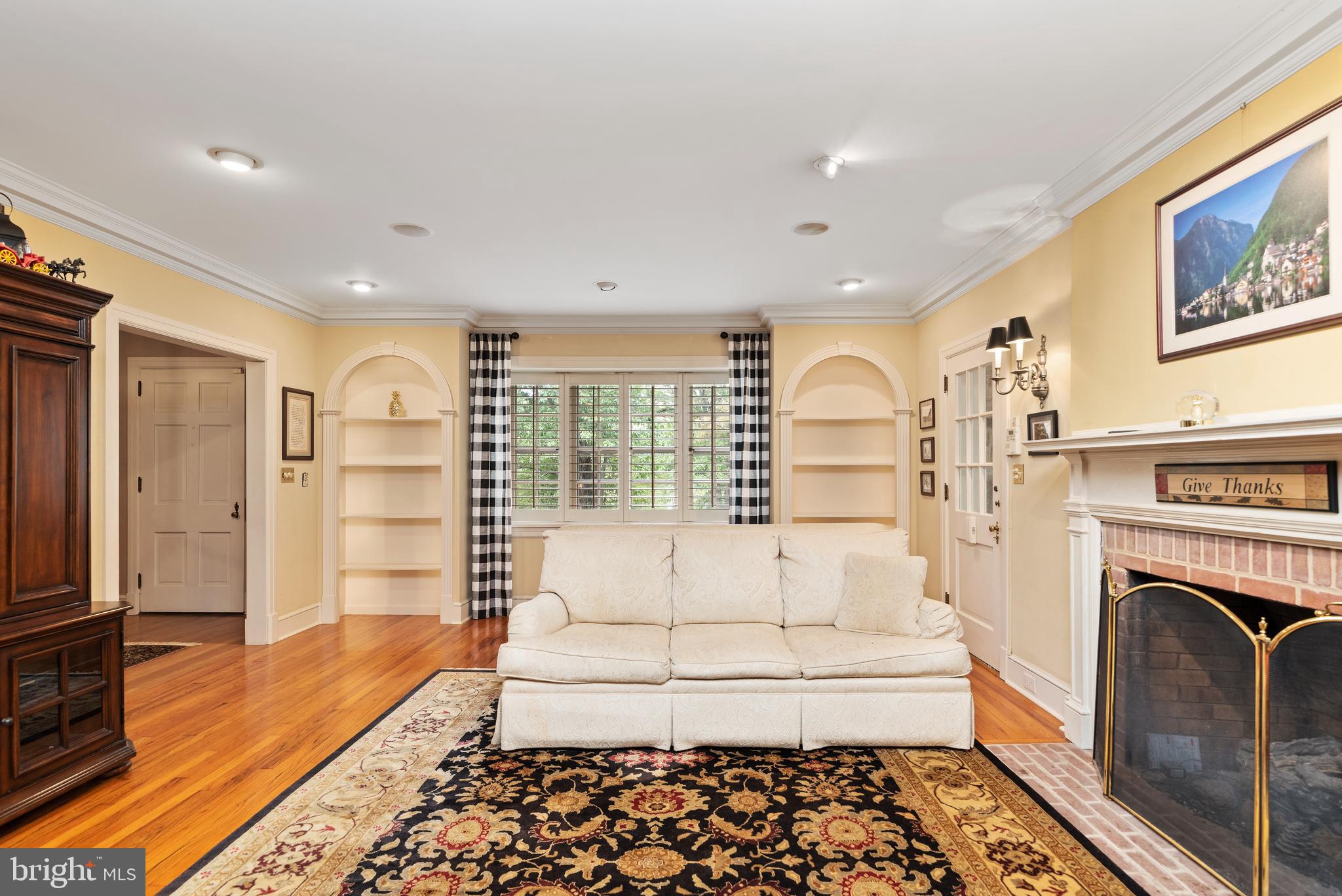 10108 Golf Course Road Fayetteville, PA 17222 - Photo 21 of 50 Living Room