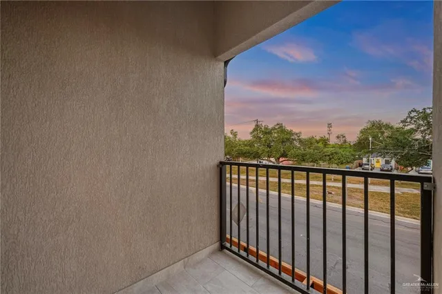 $325,000 | 820 South Bicentennial Boulevard, McAllen, TX 78501