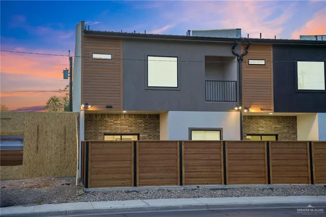 $325,000 | 820 South Bicentennial Boulevard, McAllen, TX 78501