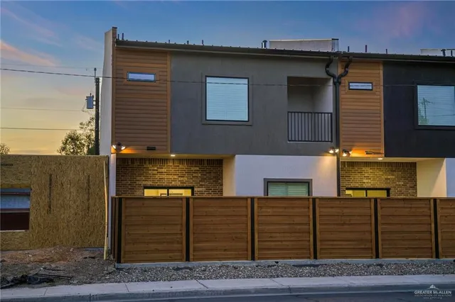 $325,000 | 820 South Bicentennial Boulevard, McAllen, TX 78501