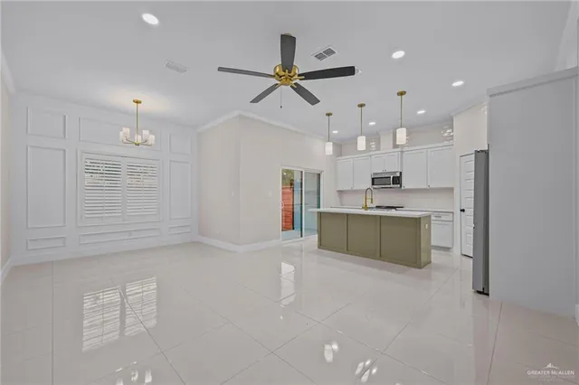 $325,000 | 820 South Bicentennial Boulevard, McAllen, TX 78501