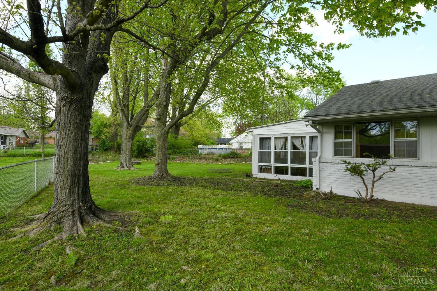 4301 Appleton Place Kettering, OH 45440 - Photo 35 of 38