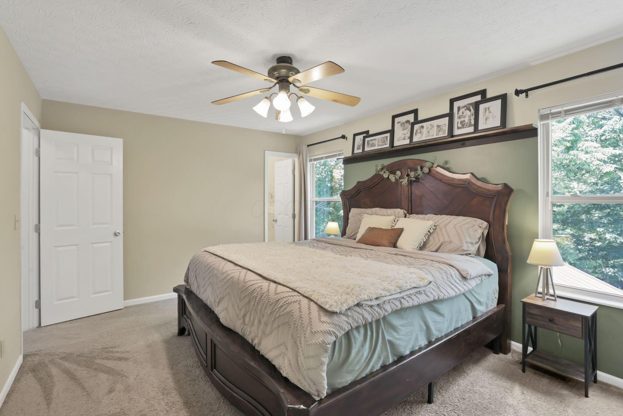 437 Barrington Ridge Pataskala, OH 43062 - Photo 29 of 66 37-web-or-mls-011A0592
