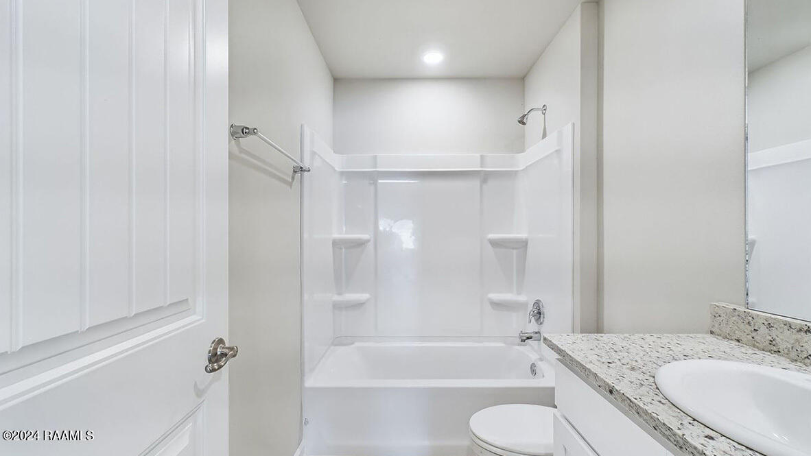 116 Bur Oak Drive Lafayette, LA 70501 - Photo 11 of 19 X40 Lakeview AL - 100 Cane Hill Dr - 20