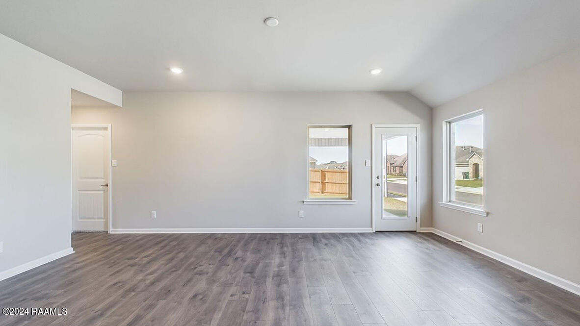 116 Bur Oak Drive Lafayette, LA 70501 - Photo 5 of 19 X40 Lakeview AL - 100 Cane Hill Dr - 3