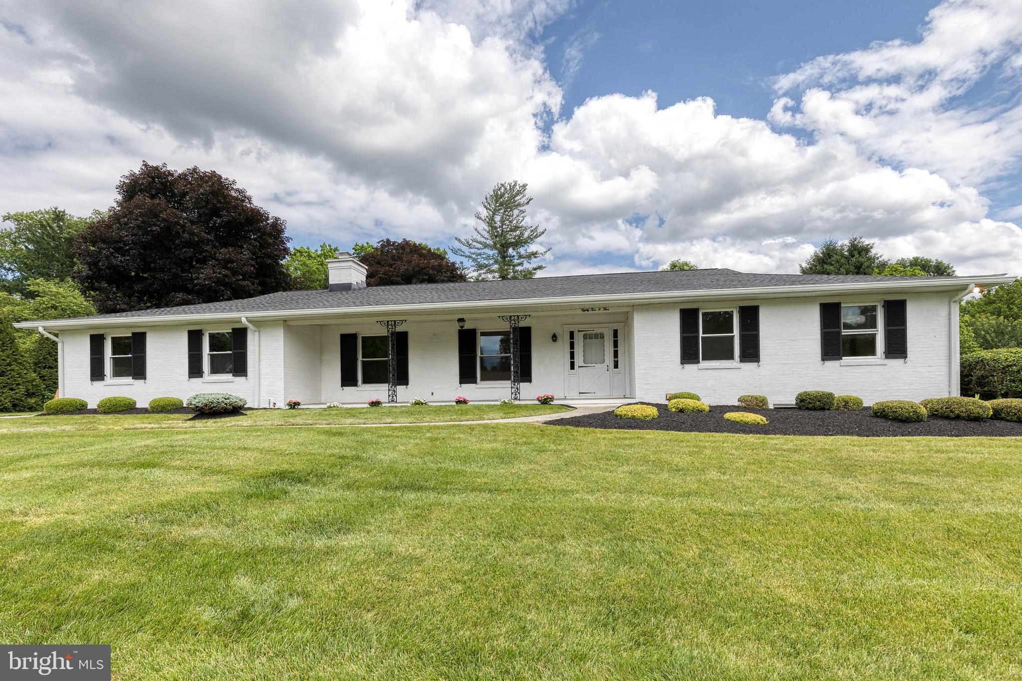 8205 Tally Ho Road Lutherville-Timonium, MD 21093 - Photo 2 of 38
