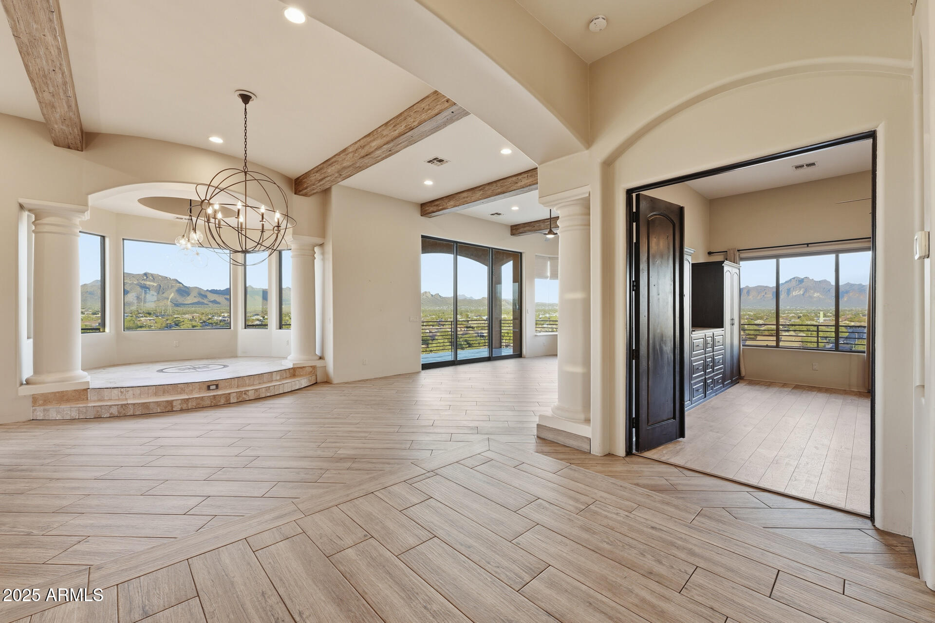 634 North Signal Butte Road Mesa, AZ 85207 - Photo 11 of 71 006-living-room