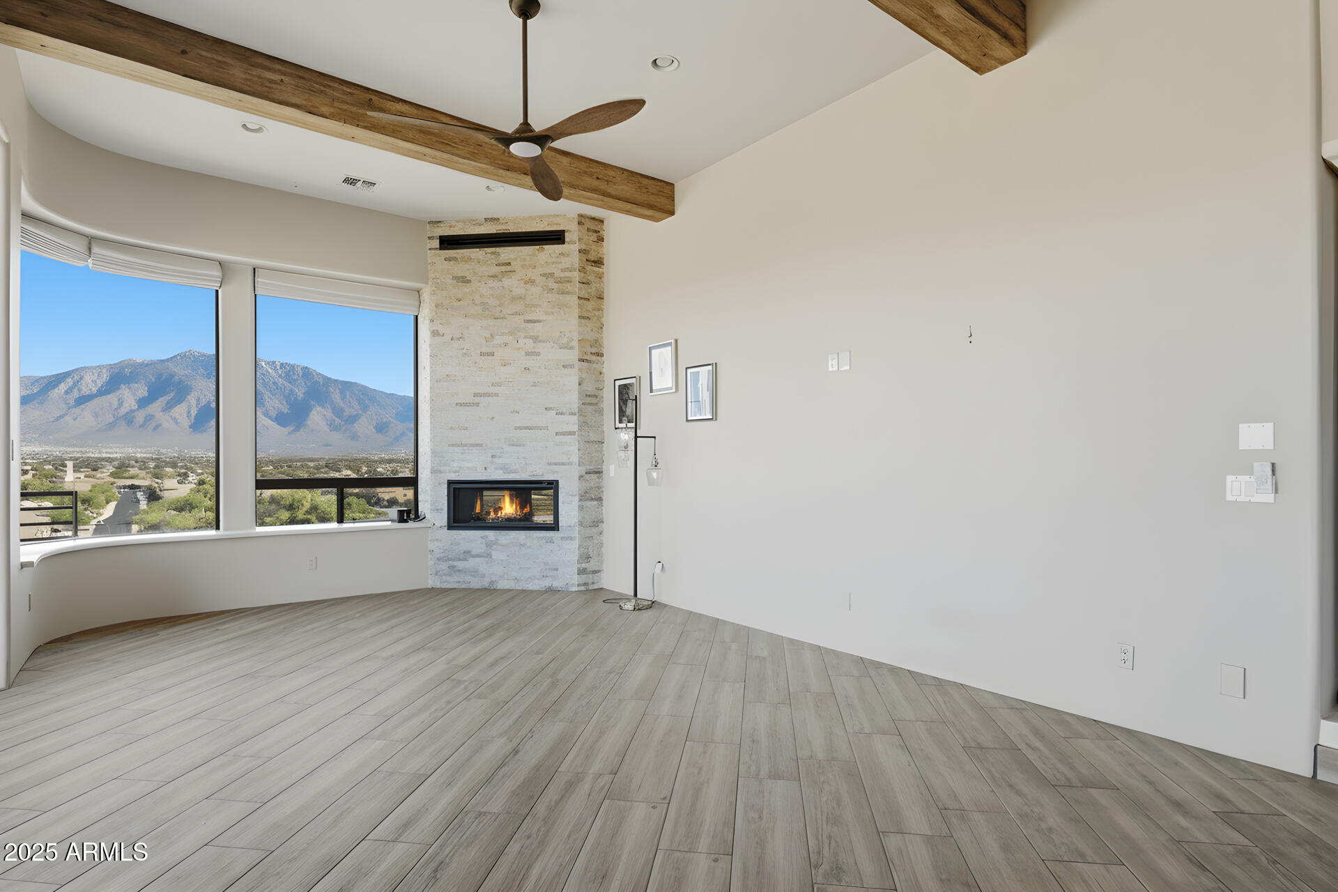634 North Signal Butte Road Mesa, AZ 85207 - Photo 15 of 71 Open Concept Living Space