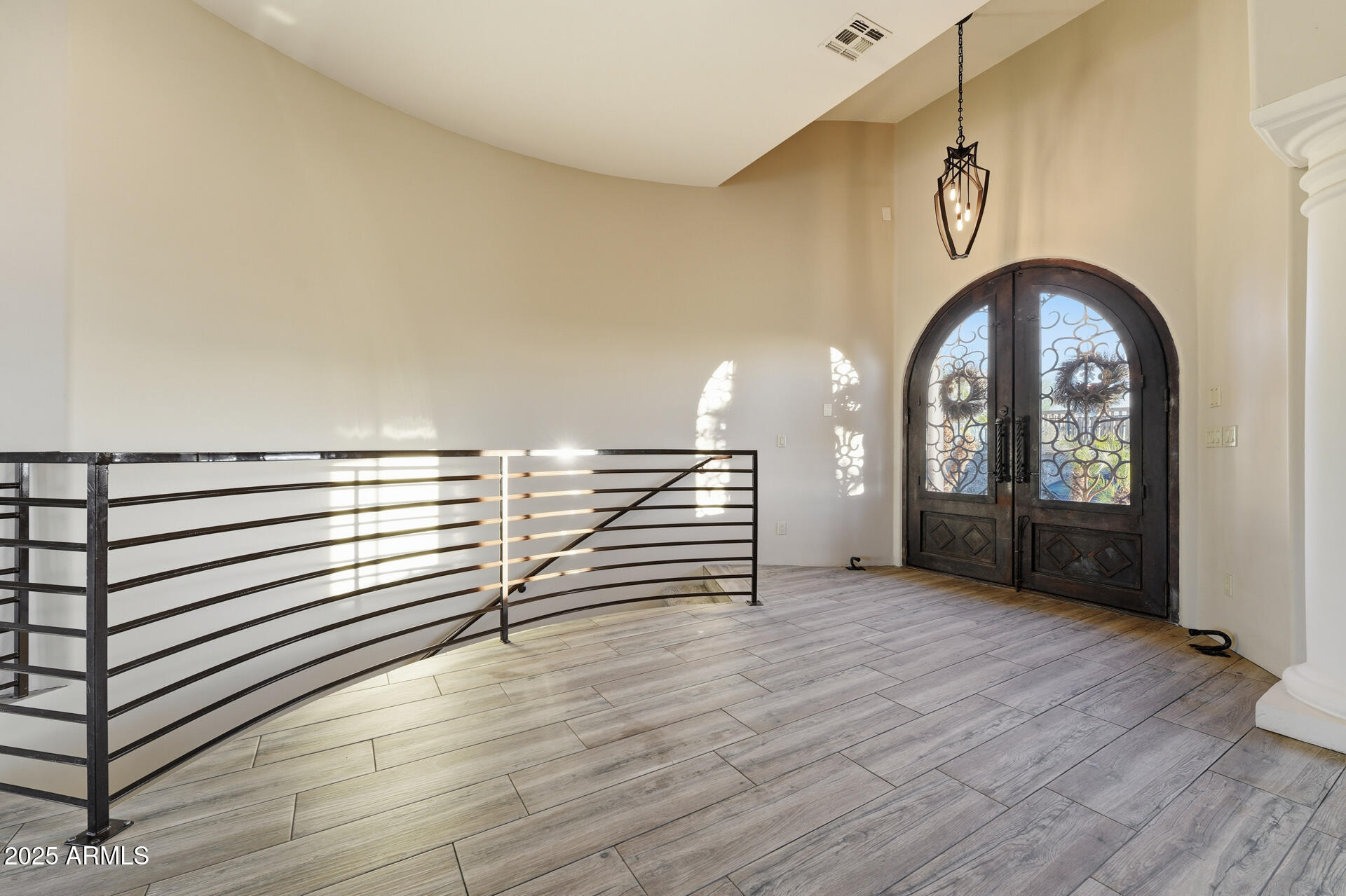 634 North Signal Butte Road Mesa, AZ 85207 - Photo 6 of 71 001-foyer