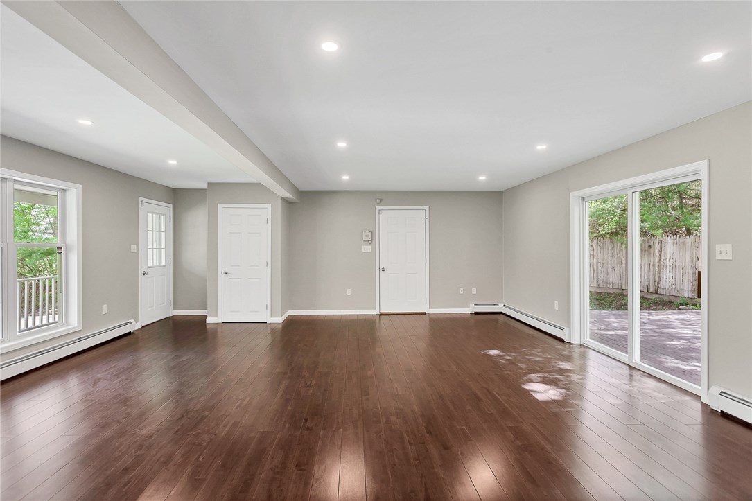 220 Greenville Road North Smithfield, RI 02896 - Photo 5 of 26