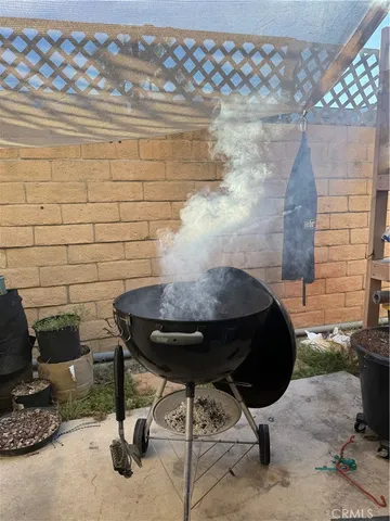 a view of a house and outdoor space