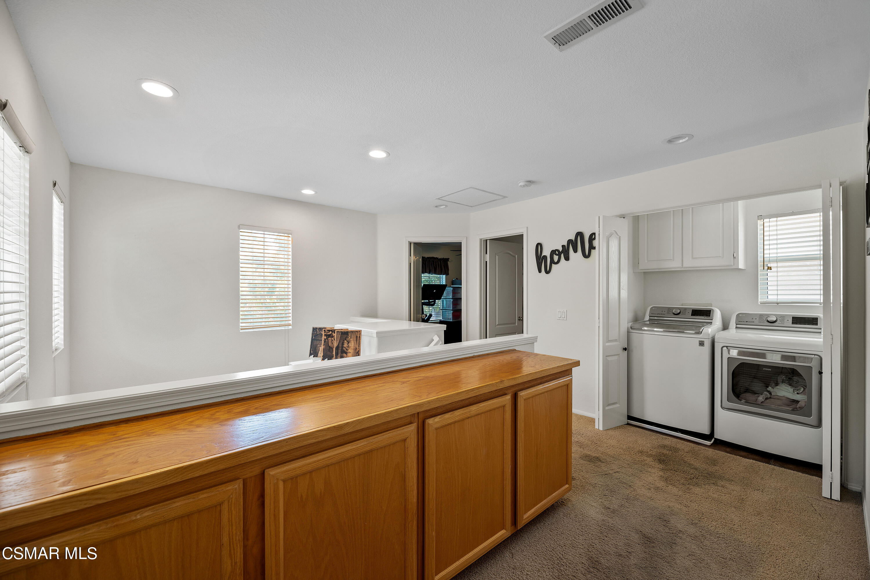 2565 Cloverleaf Lane Simi Valley, CA 93063 - Photo 14 of 27 2565 Cloverfield Lane MLS-13