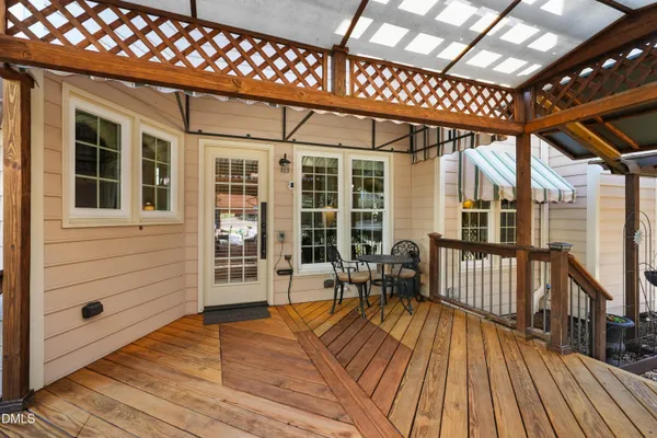 $800,000 | 120 Seymour Creek Drive, Cary, NC 27519