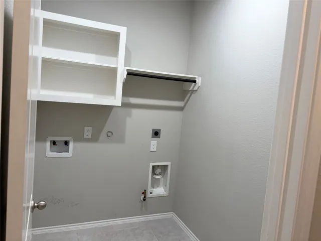 $329,900 | 323 Avenue B, Richmond, TX 77406