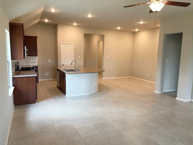 $329,900 | 323 Avenue B, Richmond, TX 77406