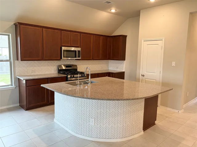 $329,900 | 323 Avenue B, Richmond, TX 77406