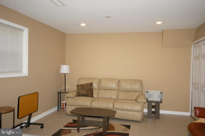 8039 Stillbrooke Road Manassas, VA 20112 - Photo 37 of 63 Gallery Image 37
