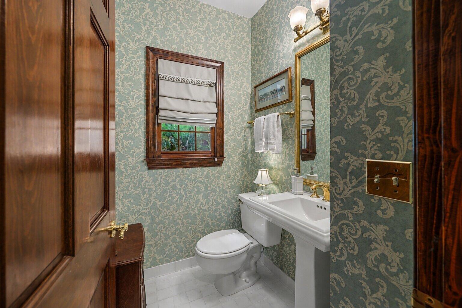 2328 Portside Way Charleston, SC 29407 - Photo 39 of 58 Powder Room