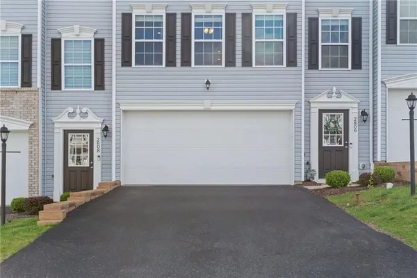 $324,999 | 2806 Canterbury Drive, Imperial, PA 15126