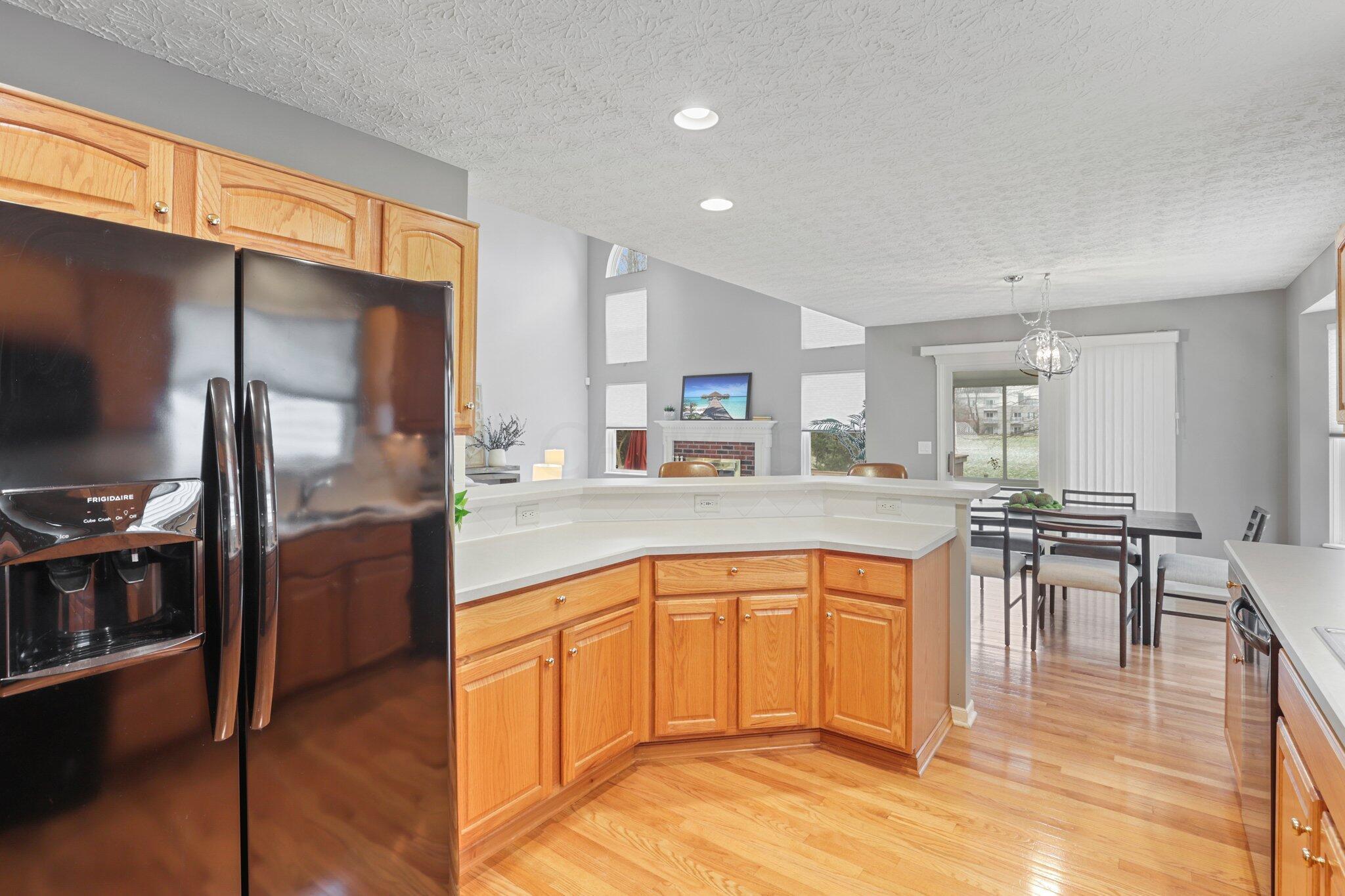 145 Rivers Edge Way Columbus, OH 43230 - Photo 12 of 69 Kitchen
