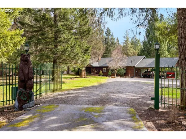 $724,995 | 122 Carlos Avenue, Rogue River, OR 97537