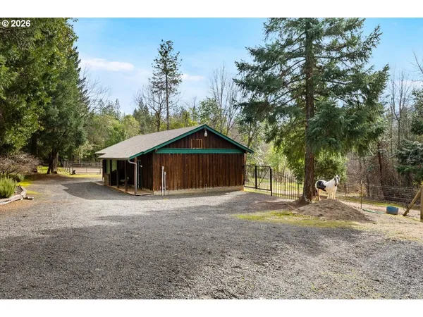 $724,995 | 122 Carlos Avenue, Rogue River, OR 97537
