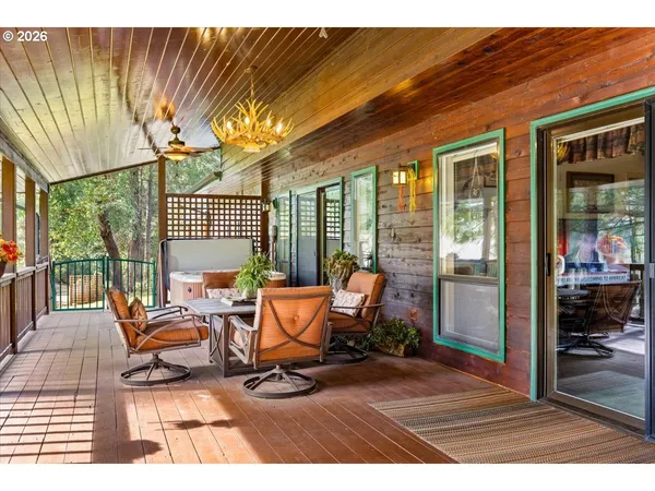 $724,995 | 122 Carlos Avenue, Rogue River, OR 97537