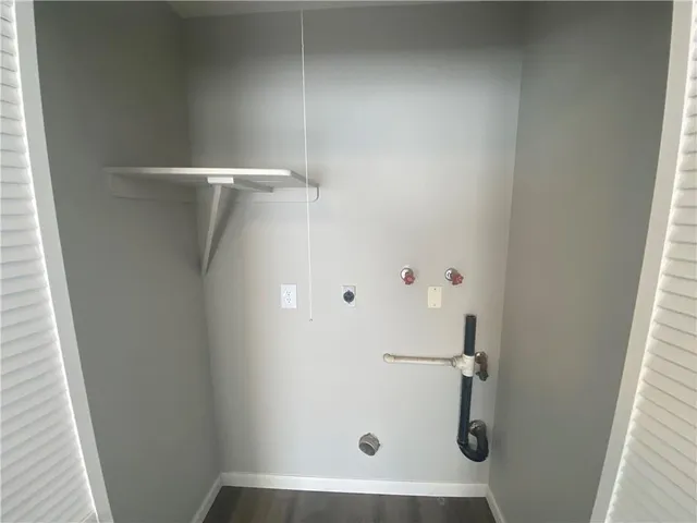 $2,800 | 645 West Marlin Court, Terrytown, LA 70056