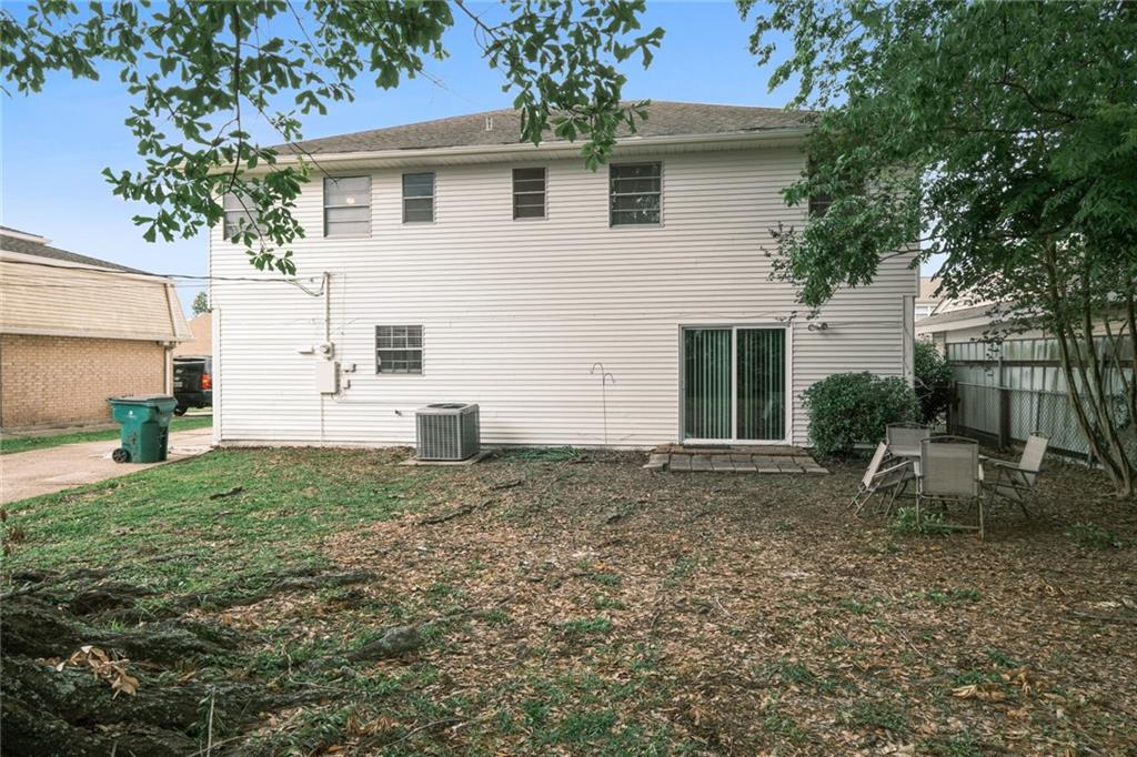 645 West Marlin Court Terrytown, LA 70056 - Photo 3 of 26