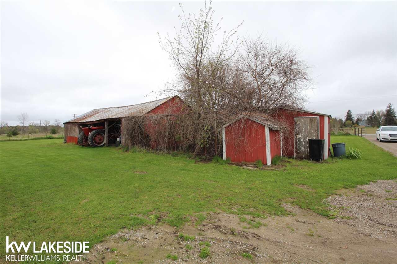 14980 Foley Road Capac, MI 48014 - Photo 33 of 38 31371319-32.JPG