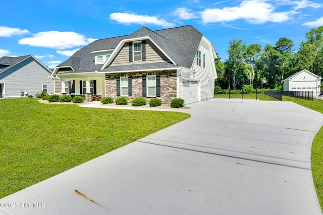 $484,000 | 3077 Avon Road, Greenville, NC 27858