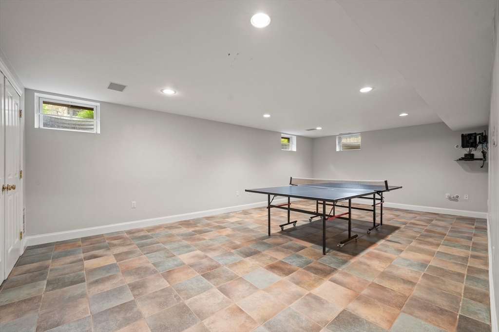 3 Drumlin Road Weston, MA 02493 - Photo 37 of 42 Gallery Image 37