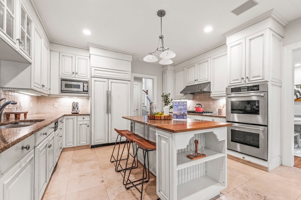 3 Drumlin Road Weston, MA 02493 - Photo 10 of 42 Gallery Image 10
