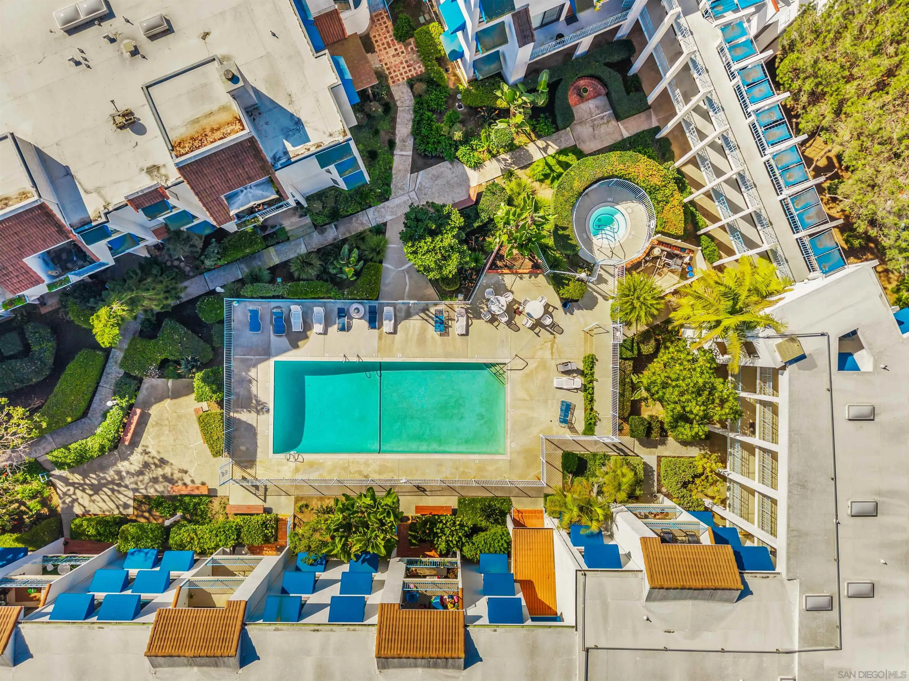 8324 Regents Road, Unit 1B San Diego, CA 92122 - Photo 10 of 14
