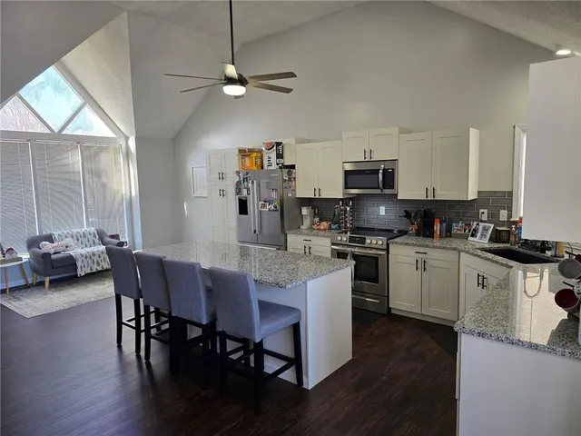 $2,650 | 6313 Aminda Street, Shawnee, KS 66226