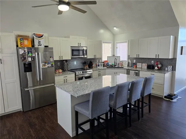 $2,650 | 6313 Aminda Street, Shawnee, KS 66226