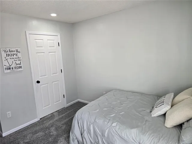 $2,650 | 6313 Aminda Street, Shawnee, KS 66226