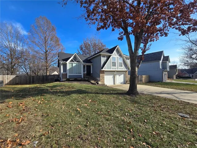 $2,650 | 6313 Aminda Street, Shawnee, KS 66226