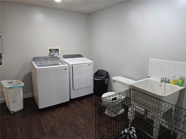 $2,650 | 6313 Aminda Street, Shawnee, KS 66226