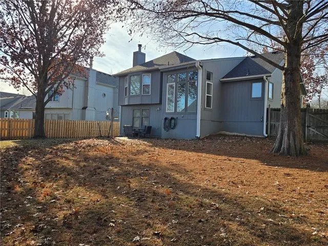 $2,650 | 6313 Aminda Street, Shawnee, KS 66226