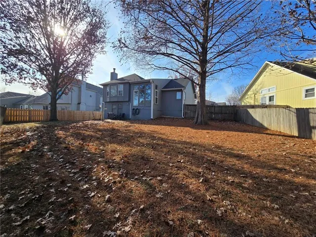 $2,650 | 6313 Aminda Street, Shawnee, KS 66226