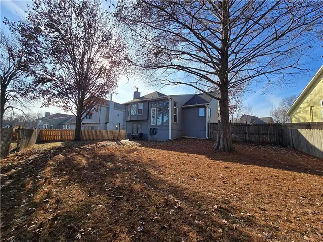 $2,650 | 6313 Aminda Street, Shawnee, KS 66226