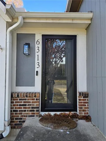 $2,650 | 6313 Aminda Street, Shawnee, KS 66226