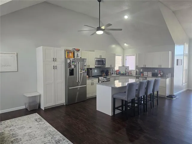 $2,650 | 6313 Aminda Street, Shawnee, KS 66226